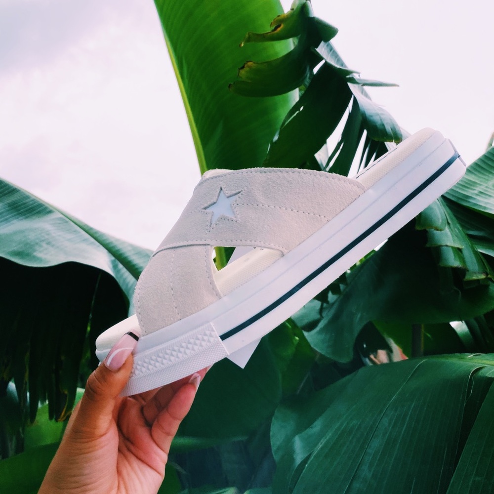 Converse Women’s Sandals - White